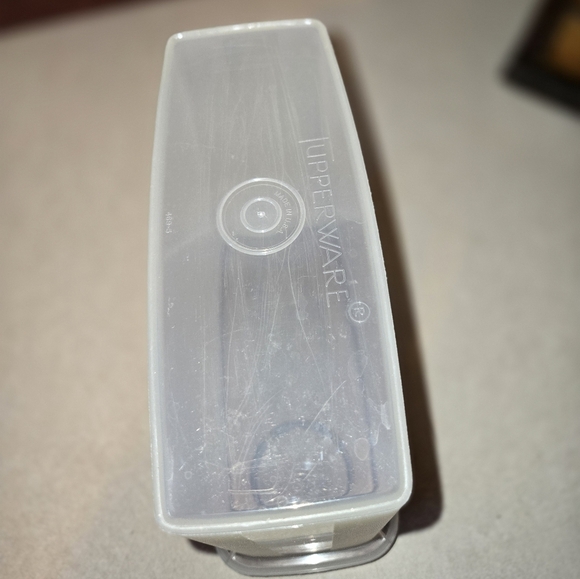 Vintage Tupperware Cereal Keeper with Brown Lid - Picture 3 of 6